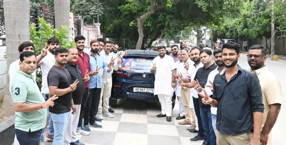 support to Elvish Yadav Naveen Goyal