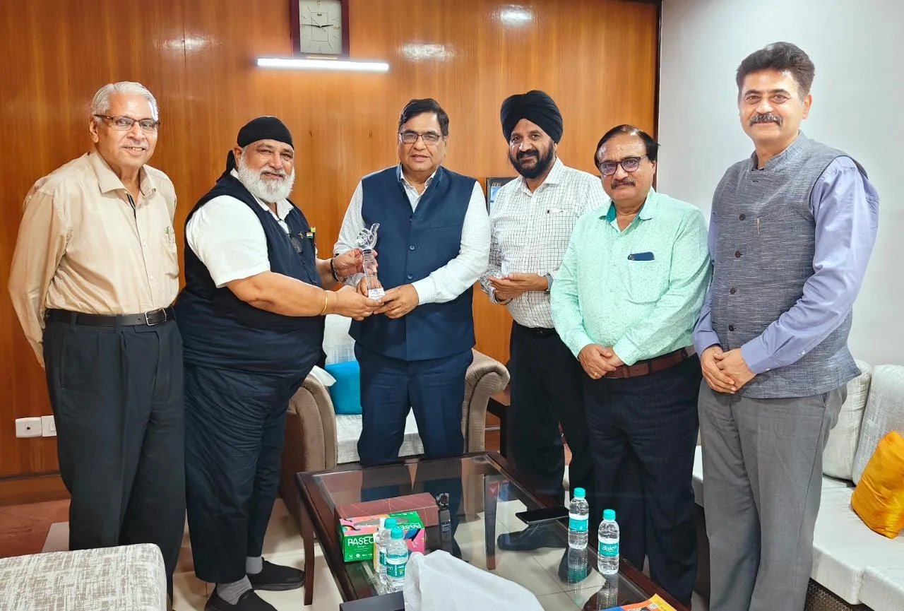 PRCI & PRSD officials meet Director General SCOPE