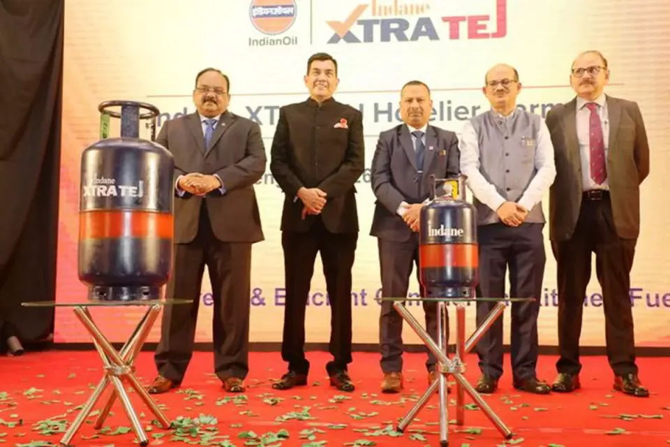 IndianOil ropes in Celebrity Chef Sanjeev Kapoor to endorse XTRATEJ LPG