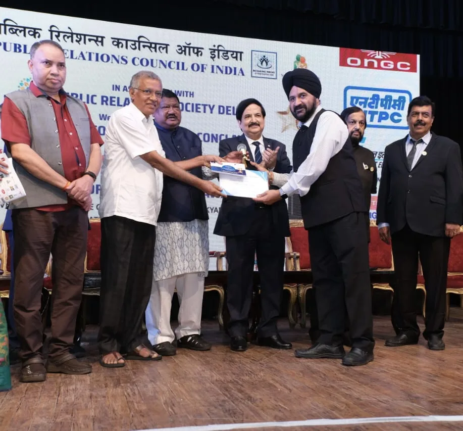 PRCI Communicator of the Year Excellence Award presented to Shri Harjeet Singh, Chief General Manager ( CC) NTPC.