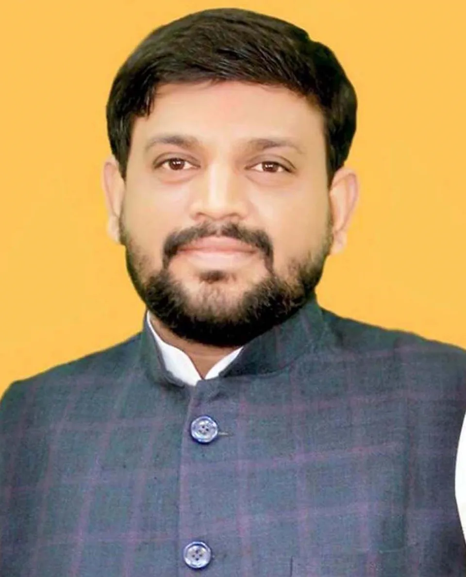 सेक्टर-37 में एचएसवीपी ग्राउंड का खत्ता किया साफ सभी साथियों का आभार: नवीन गोयल