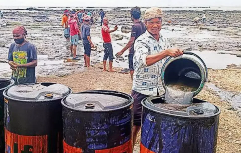 No damage due to oil spill near Uran