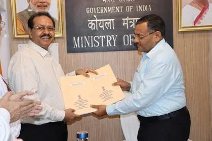 Coal Ministry signs Agreements with Successful Bidders for Commercial Mining