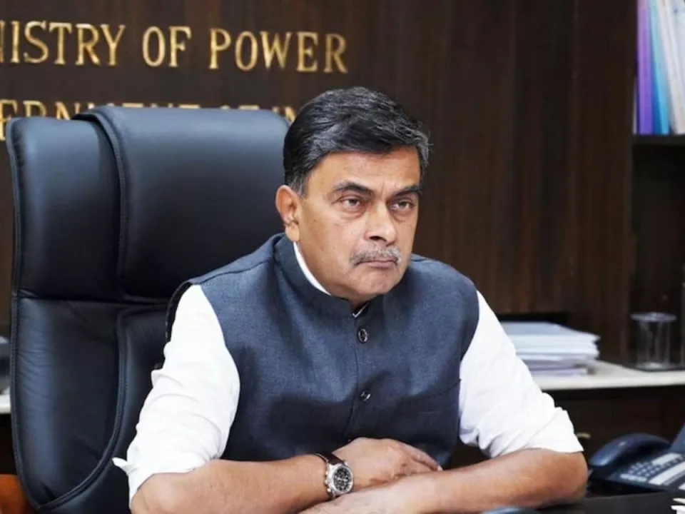 Electricity regulators should ensure compliance with Electricity (Rights of Consumers) Rules: R. K. Singh