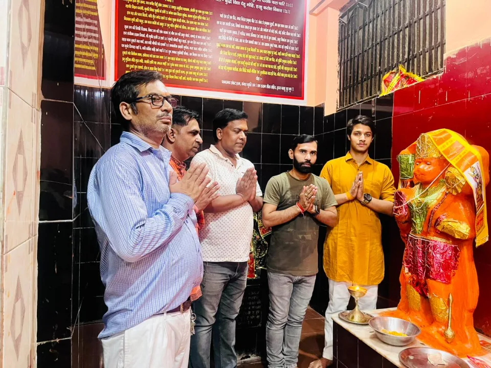 श्रीराम सोसाइटी लक्ष्मण विहार स्थित श्री शक्ति मंदिर प्रांगण में अट्ठाईसवें मंगलवार सामूहिक हनुमान चालीसा पाठ का हुआ आयोजन- समाजसेवी पंकज पाठक