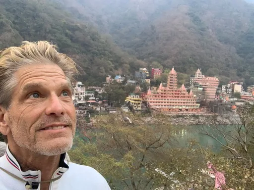 "Bold and Beautiful" Fame Hollywood Actor Clayton Norcross and Award-Winning Writer-Director Sonu Tyagi Unite Spiritually in India