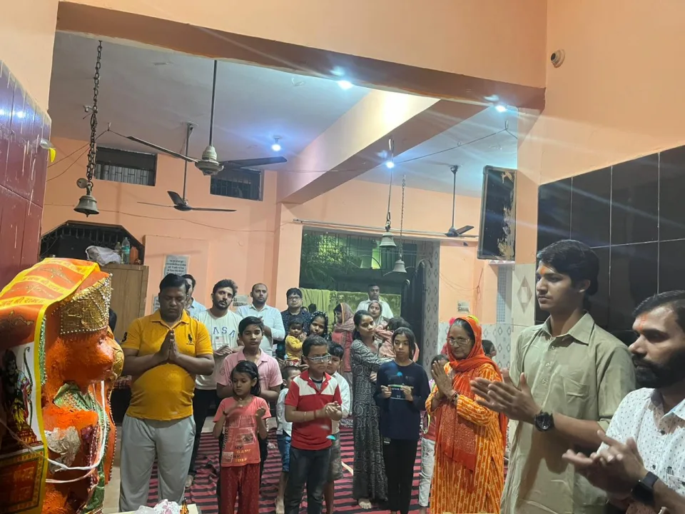 श्रीराम सोसाइटी लक्ष्मण विहार स्थित श्री शक्ति मंदिर प्रांगण में उनतीसवें मंगलवार सामूहिक हनुमान चालीसा पाठ का हुआ आयोजन- समाजसेवी पंकज पाठक
