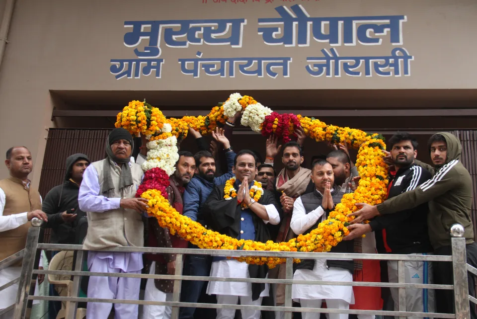 आपका बेटा हूँ पहले भी आपके सुख दुख में साथ रहा हूँ और आगे भी आपकी सेवा के लिए तत्पर रहूँगा। कल्याण सिंह चौहान