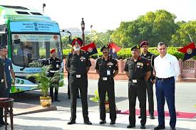 Indian Oil hands over Green Hydrogen Fuel Cell Bus to army for use in Delhi-NCR