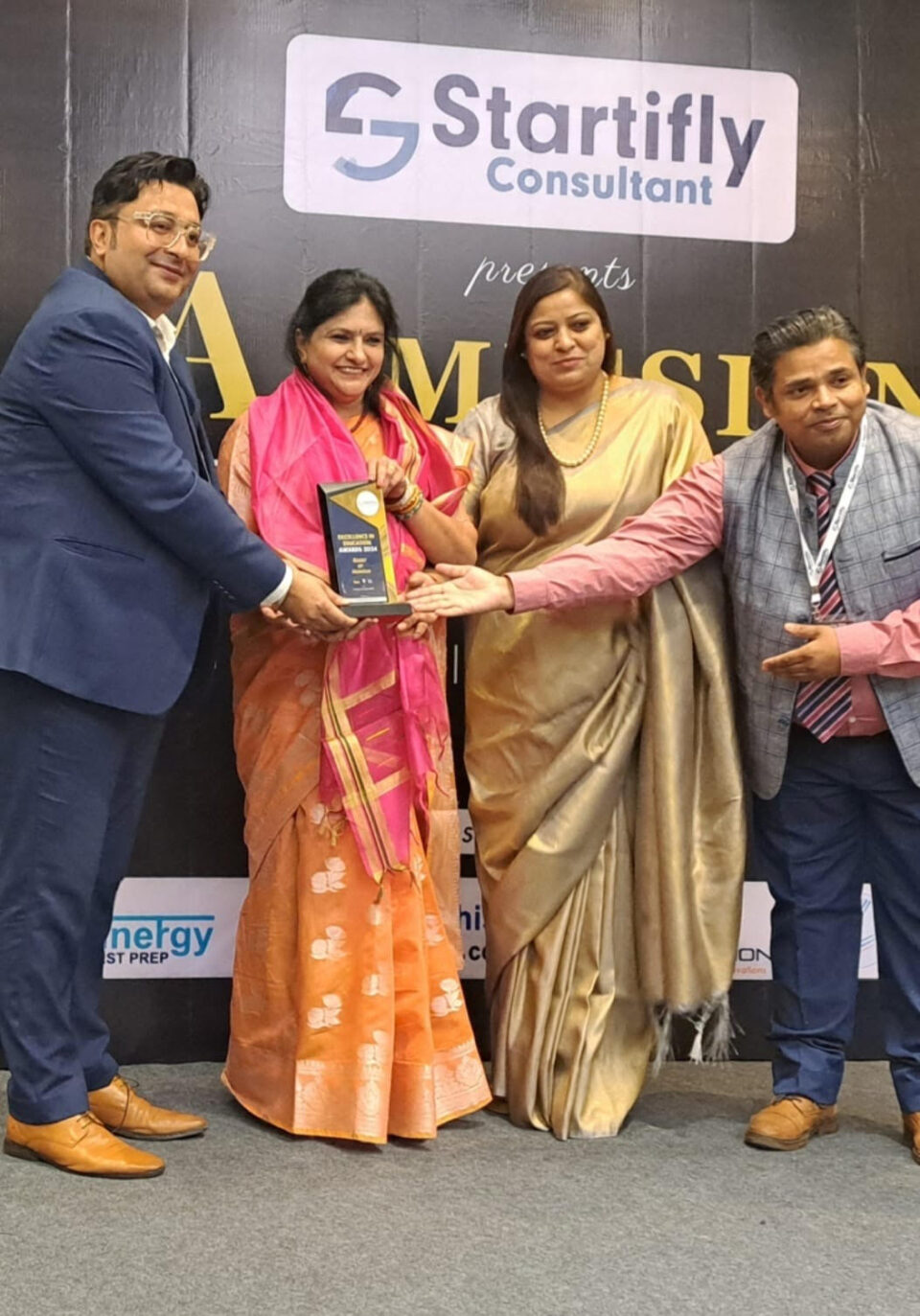 Dr Lata Suresh felicitated at the Education Fair