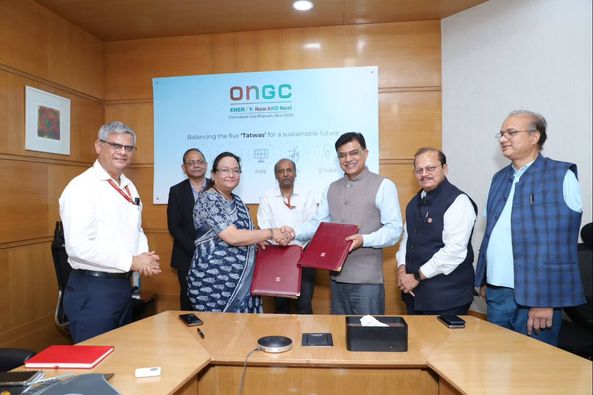 ONGC and IOCL signs MoU to establish LNG Plant to meet energy demand
