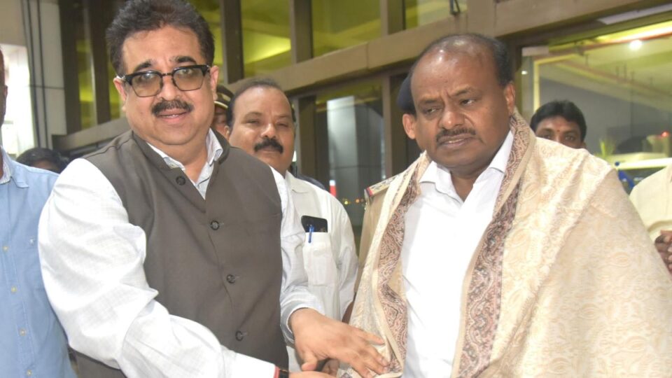 H.D. Kumaraswamy will hold a review meeting with RINL