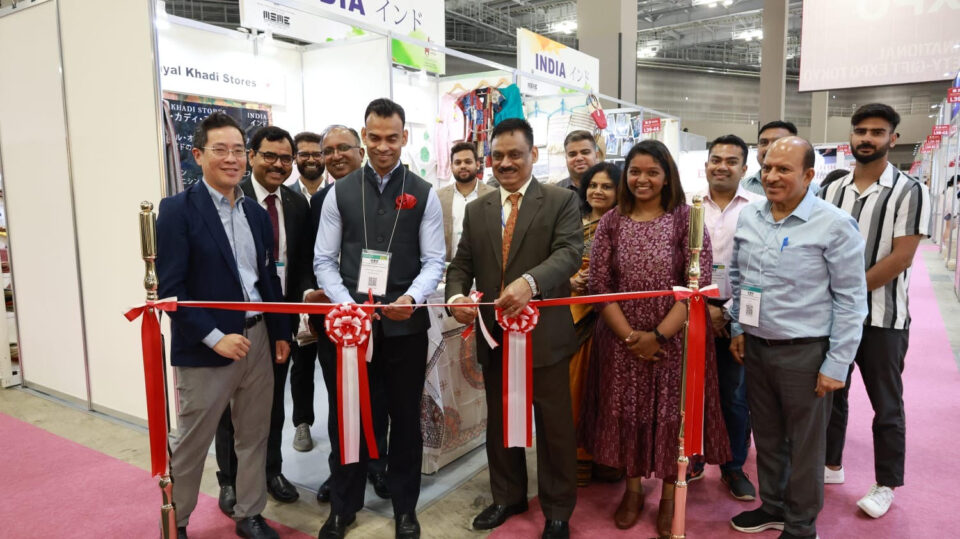 Deputy Chief of Mission (Japan) Inaugurates "The Cottage "- India Pavilion