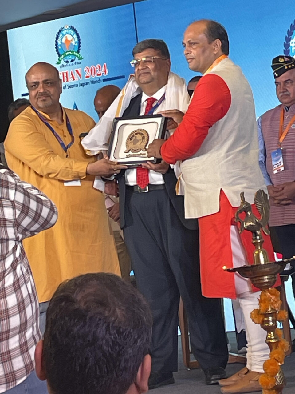 Seema Jagran Manch Felicitates Dr. Shankar Goenka at Manthan Conclave