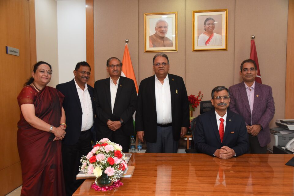 ONGC's Board of Functional Directors extends a warm welcome to Vivek Chandrakant Tongaonkar as the new Director (Finance) of ONGC .