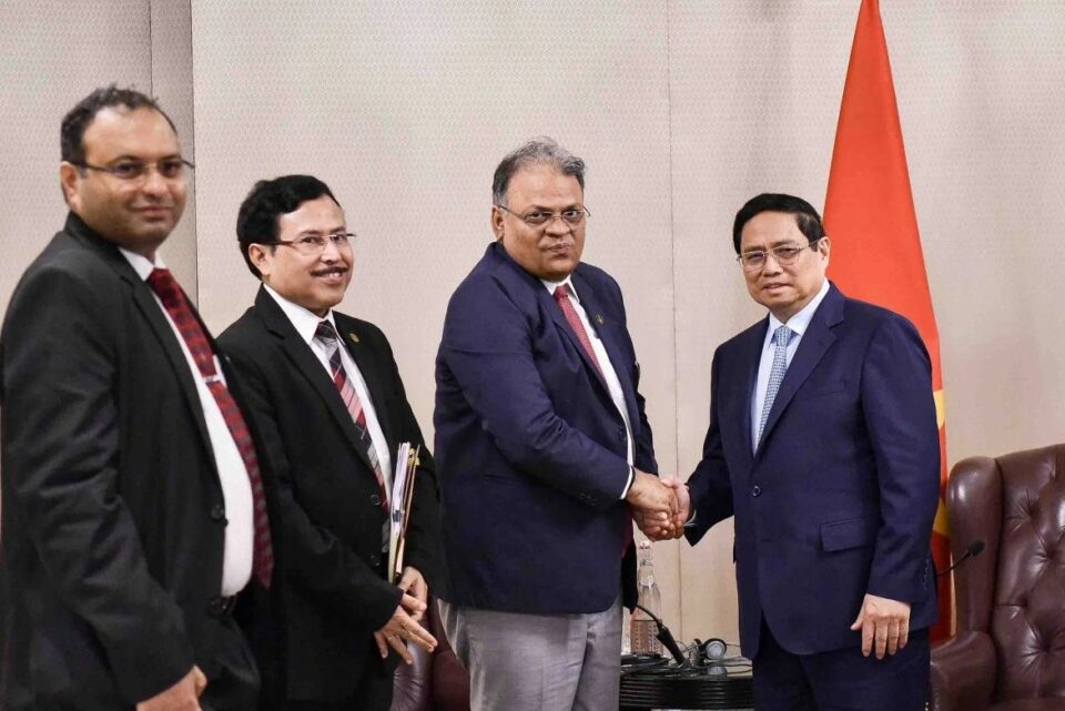 ONGC Chairman , Shri Arun Kumar Singh met the Prime Minister of the Socialist Republic of Vietnam