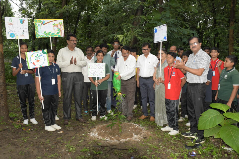 Van Mahotsav Celebrated in  IEMS Sector-22 along with launching of school website