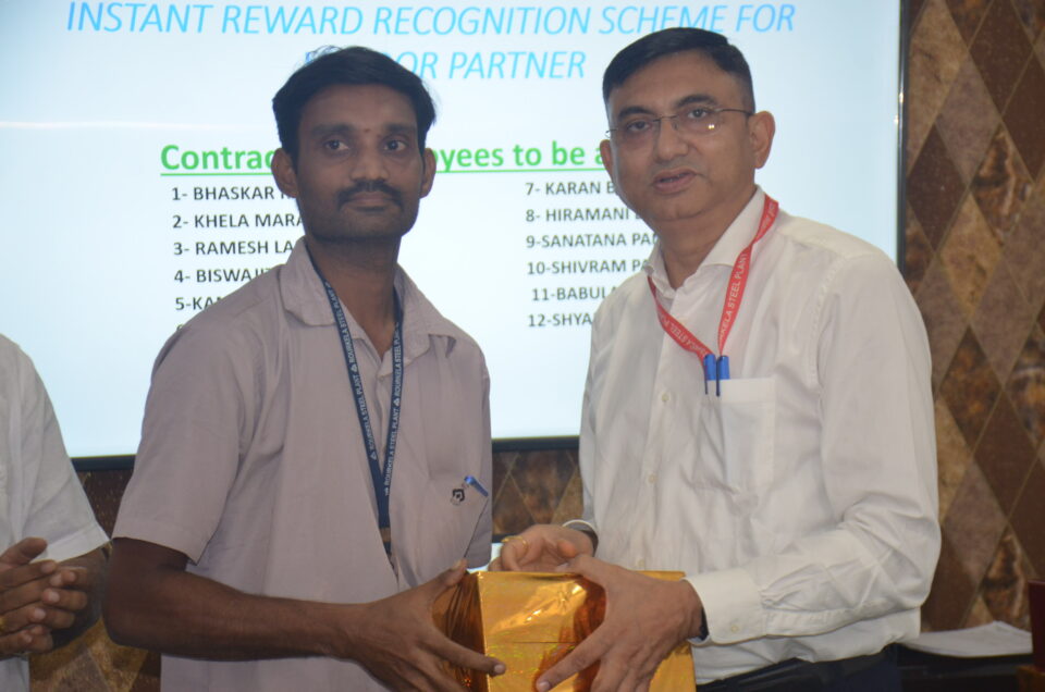 Contract Workers awarded under Instant recognition scheme in Roll Shop Department of SAIL, RSP