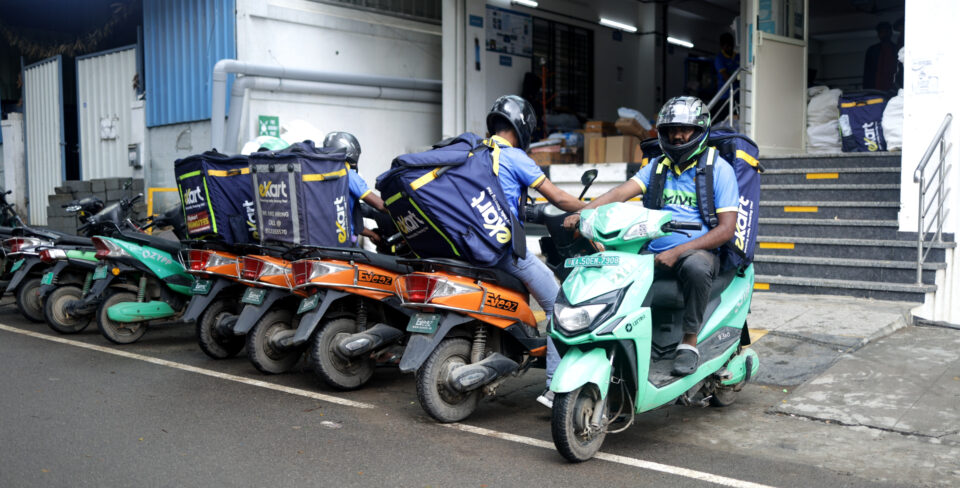Flipkart Achieves 10000 Electric Vehicle Deployment Milestone in Delivery Fleet