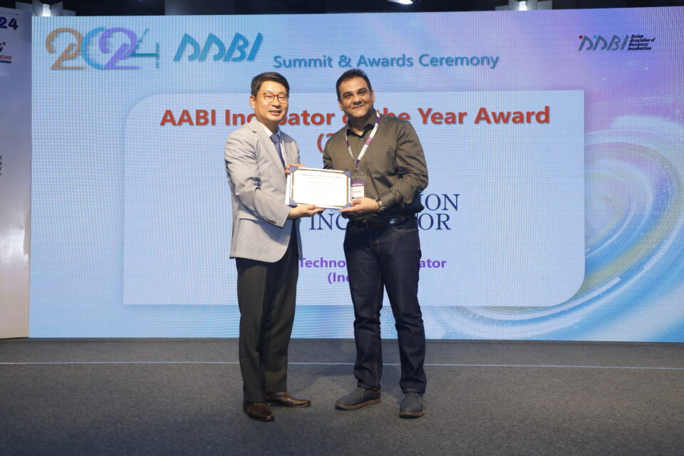 AMITY INNOVATION INCUBATOR WINS AABI’S INCUBATOR OF THE YEAR AWARD