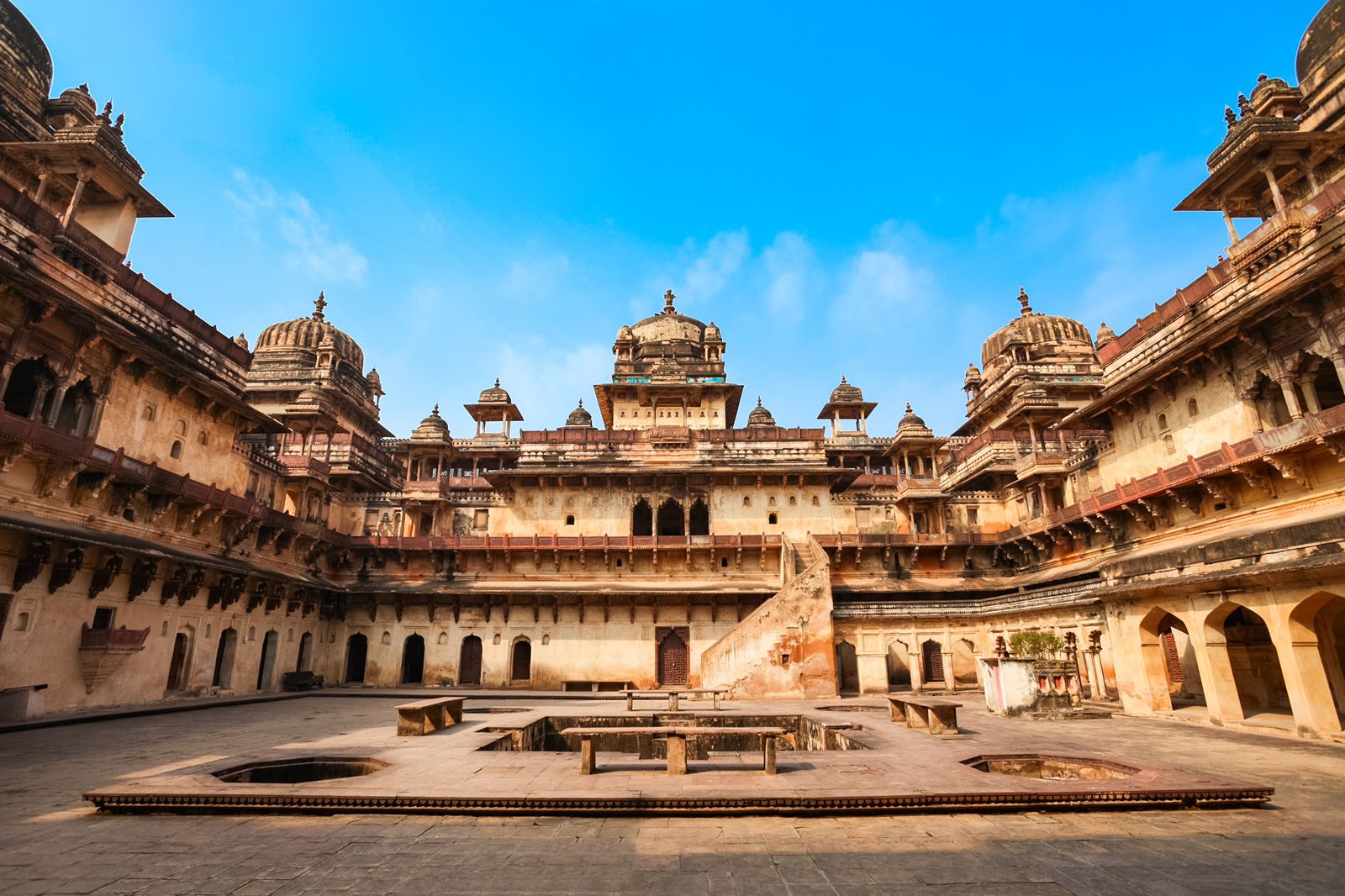 Launches Virtual Reality Expedition