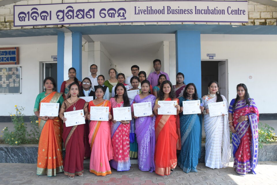 SAIL RSP sponsors 32 youngsters for livelihood enhancement training at NSIC