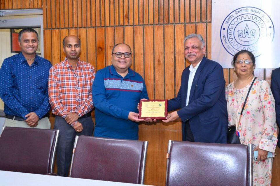 IIT Kanpur Signs MoU with Mars Antennas & RF Systems Pvt Ltd