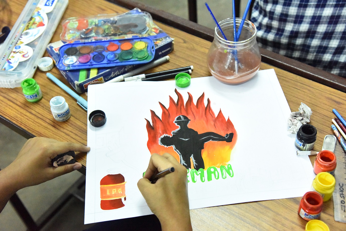 Students Participate Enthusiastically in Spot Painting Competition organised by SAIL RSP