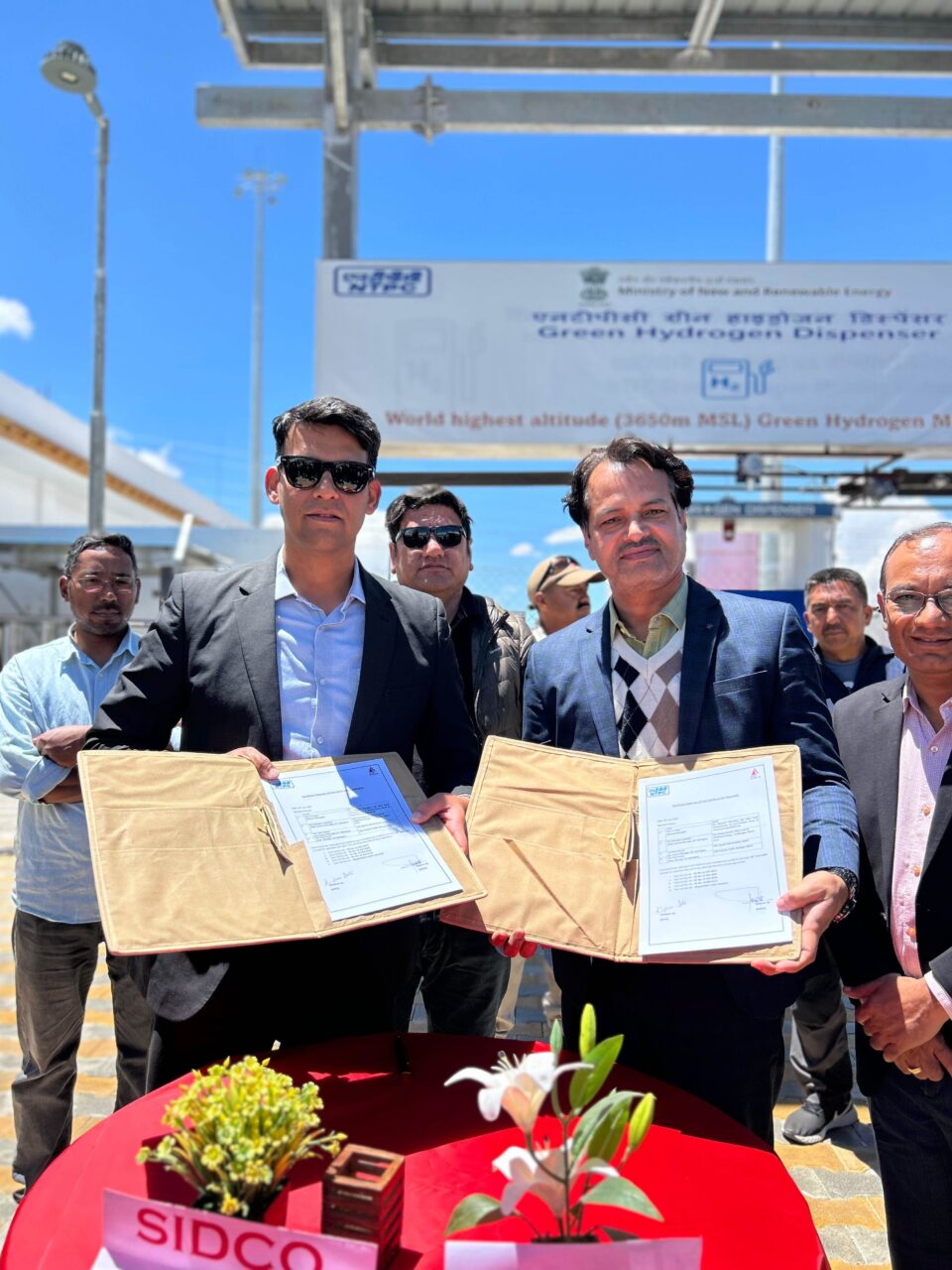 NTPC Hands Over Five Hydrogen Fuel Cell Buses to Leh Administration
