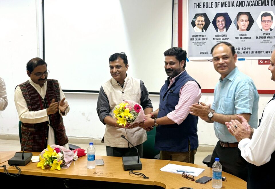 Role of Media and Academia During War – Insights from JNU Round Table