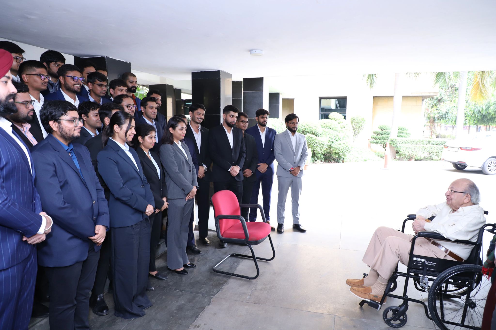NTPC School of Business Celebrates Inspirational Meeting with 97-Year-Old Visionary Dr. D.V. Kapur