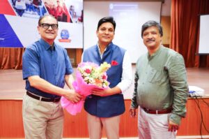Dr. Sarvesh Tiwari Inspires Media Students at Apeejay Institute of Mass Communication Orientation Week