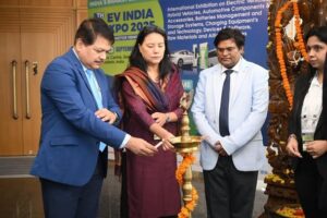 CMD NSIC inaugurates the EV India Expo