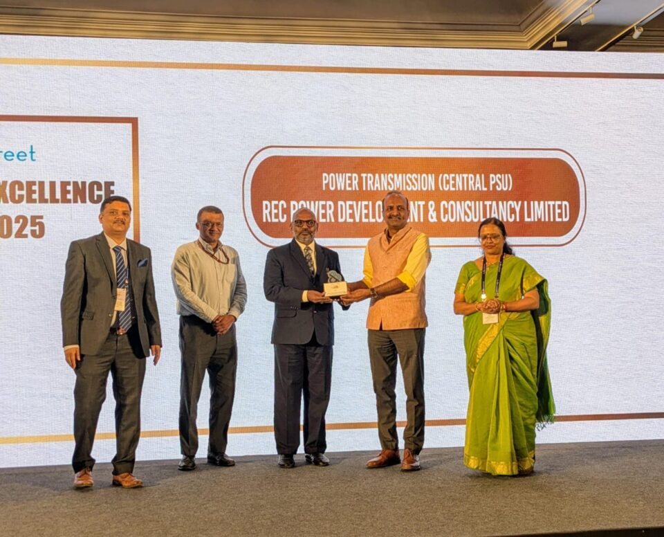 REC and RECPDCL gets Best Financial Services Company award and Best Power Transmission Company award