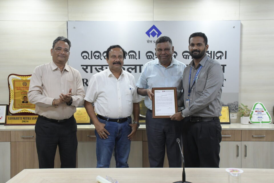 One-day Chairman award winners felicitated at SAIL Rourkela Steel Plant