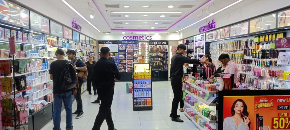 Ashpveda Launches Festive 2025 Collection in Partnership with Dabur NewU