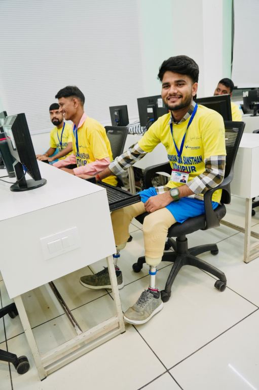 68th Free Computer Course by Narayan Seva Sansthan Concludes