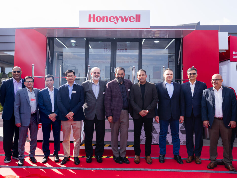 Honeywell Flags Off Nationwide Innovation Roadshow at Honeywell Growth Symposium 2025 In Bengaluru