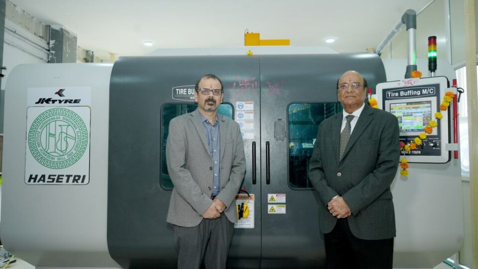 Tyre Buffing and Grinding machine