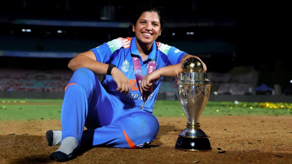 Cricket Association of Bengal to Honour Richa Ghosh with Gold Bat and Ball