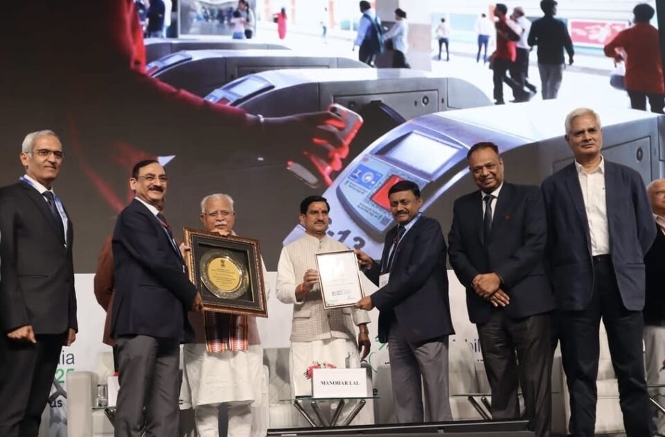 Delhi Metro Wins Award of Excellence for Best Passenger Services and Satisfaction
