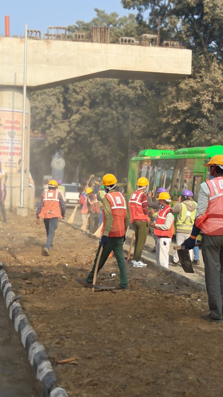 DELHI METRO RAIL CORPORATION CONDUCTING SPECIAL DRIVES TO COMBAT POLLUTION