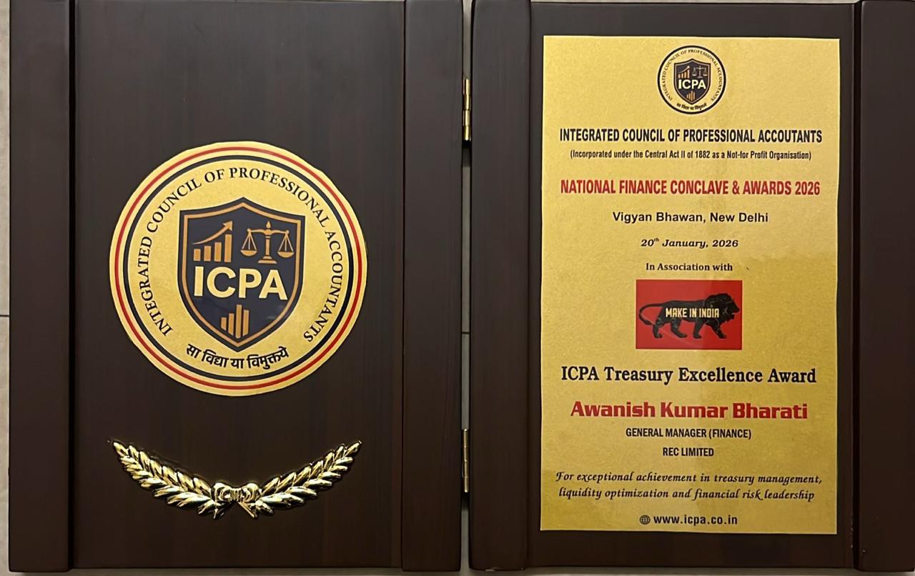 Awanish Bharati of REC conferred with ICPA Treasury Excellence Award