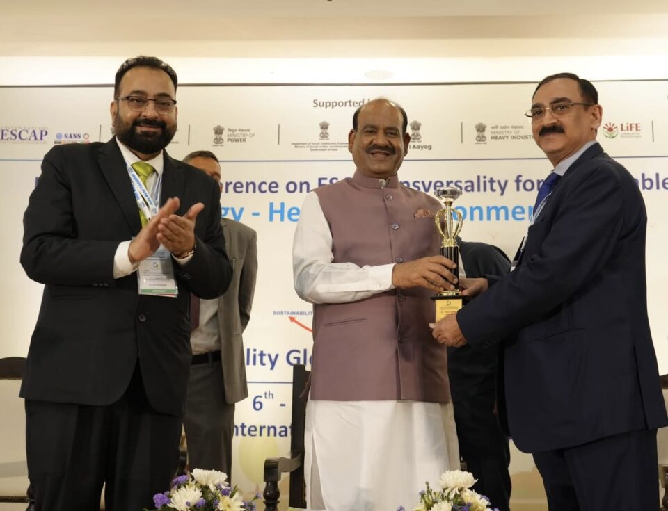 Vikas Kumar DMRC Leadership Award