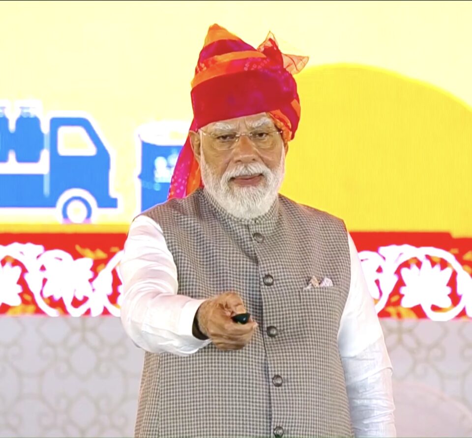 PM Modi inaugurates Rajasthan solar power projects