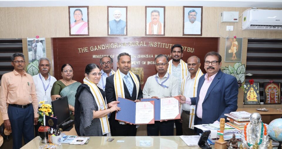 RECPDCL Signs MoA with Gandhigram Rural Institute for Setting Up 1 MW Solar Power Plant in Tamil Nadu
