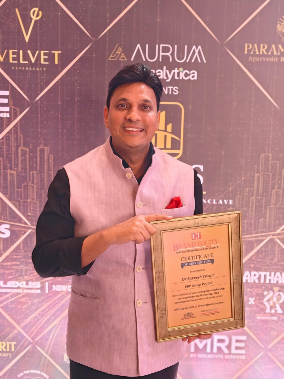 Dr Sarvesh Tiwari ET Brand Equity Excellence Award